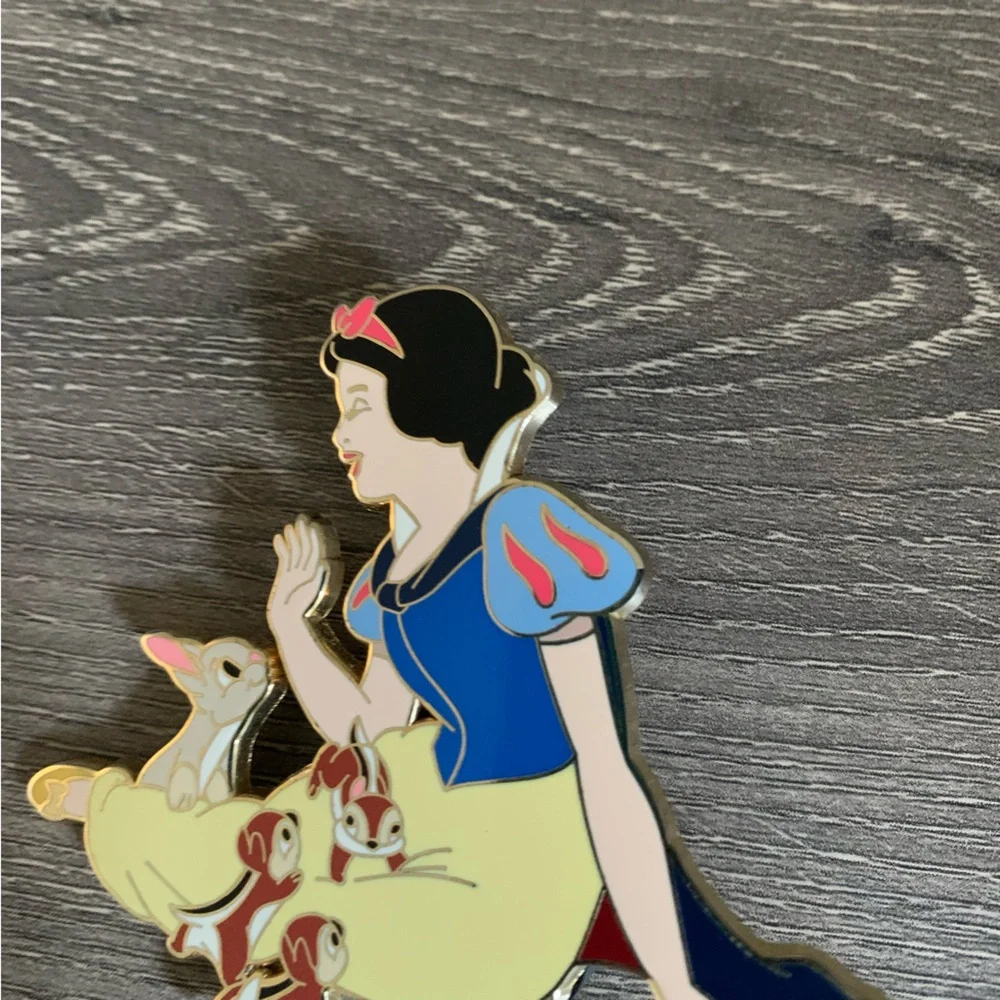 Snow White Forest Friends Chipmunks Rabbit Jumbo Pin Limited Edition 300 2008
